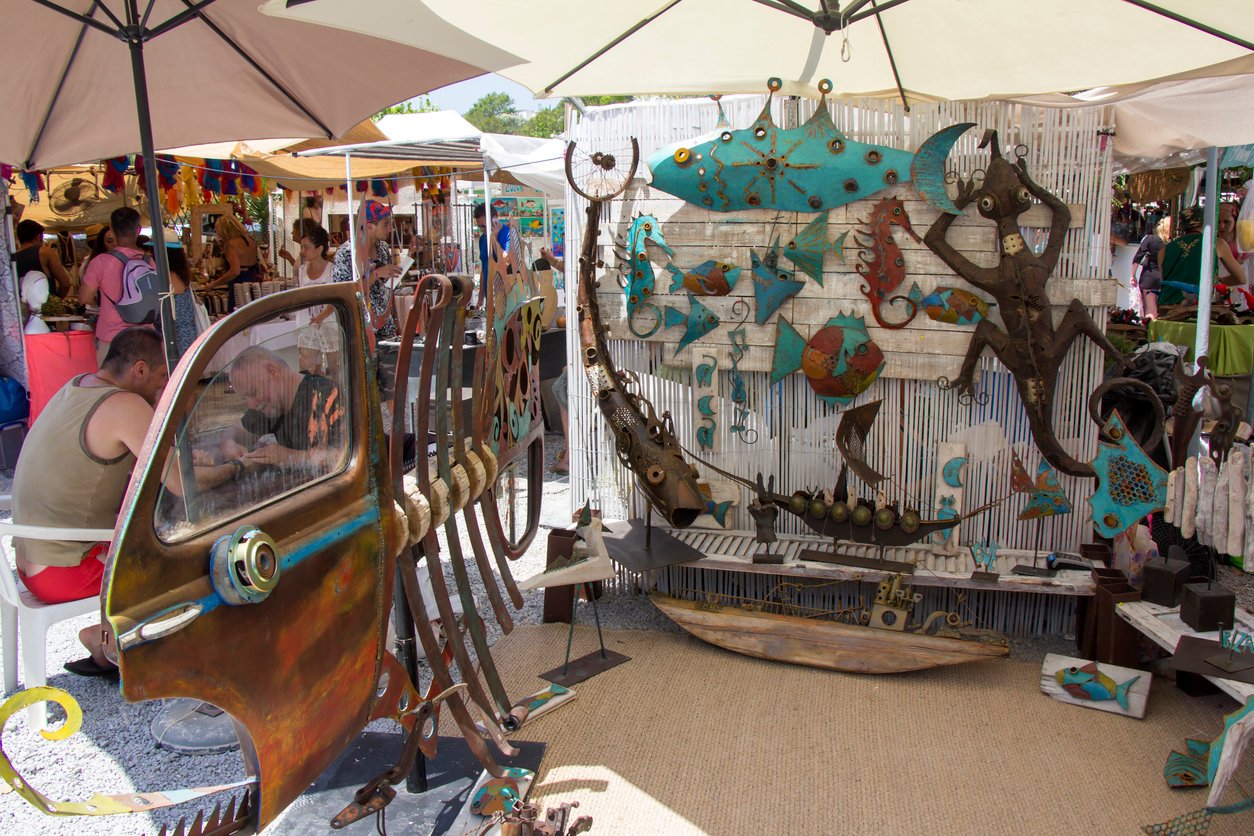 Mercadillos hippies de Ibiza, imprescindible en tus vacaciones
